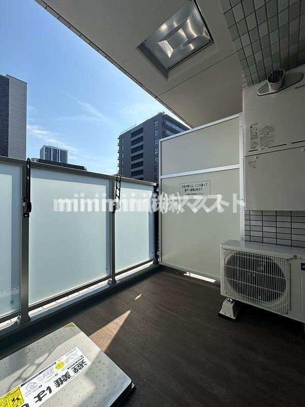 大阪市中央区本町橋の賃貸マンションのバルコニー