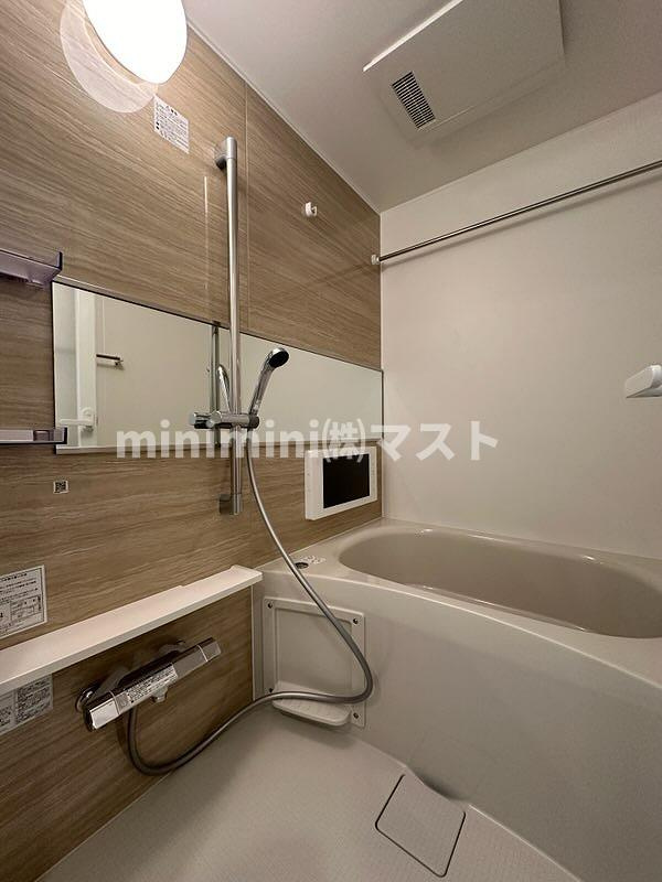 大阪市中央区本町橋の賃貸マンションの浴室