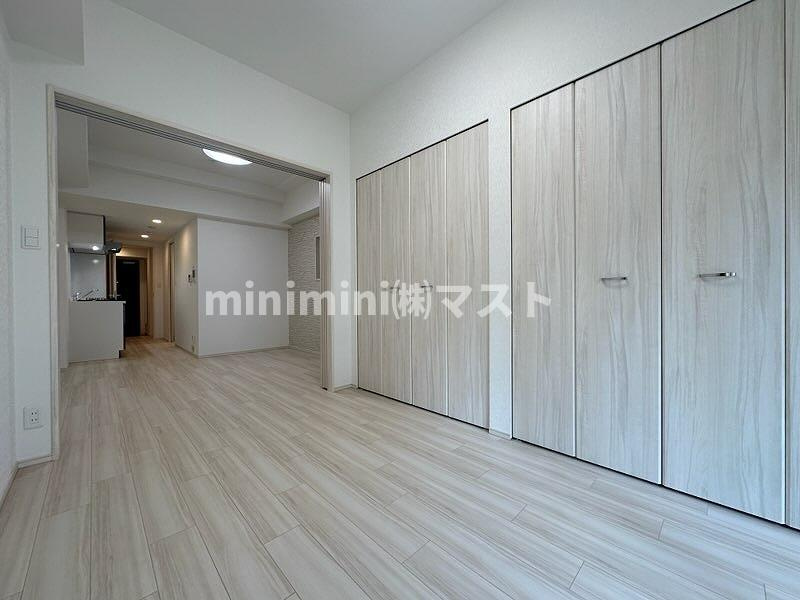 大阪市中央区本町橋の賃貸マンションの洋室