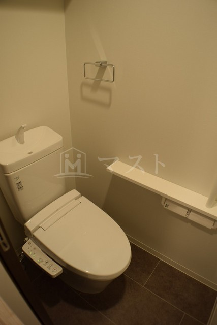 大阪市中央区東平１丁目の賃貸マンションのトイレ
