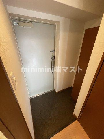 大阪市北区天神橋７丁目の賃貸マンションの玄関