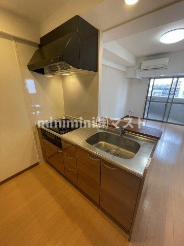 大阪市北区天神橋７丁目の賃貸マンションのキッチン