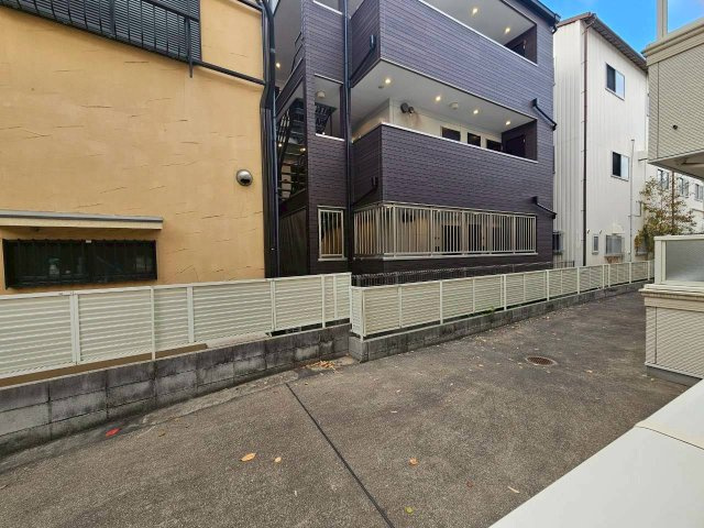 KTIレジデンス魚崎Ⅱの駐車場