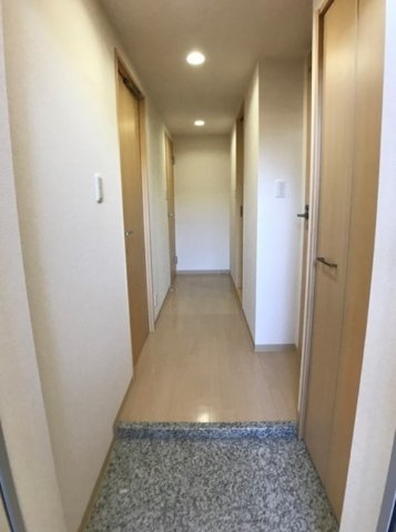 フォンス大門の玄関