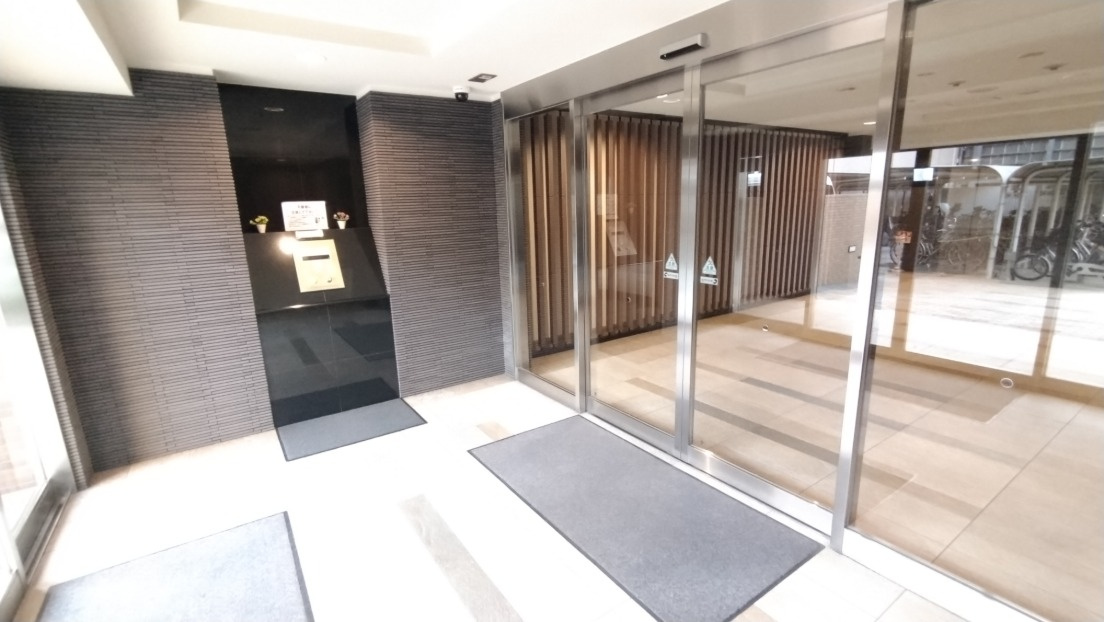 塚本駅前レジデンスのエントランス