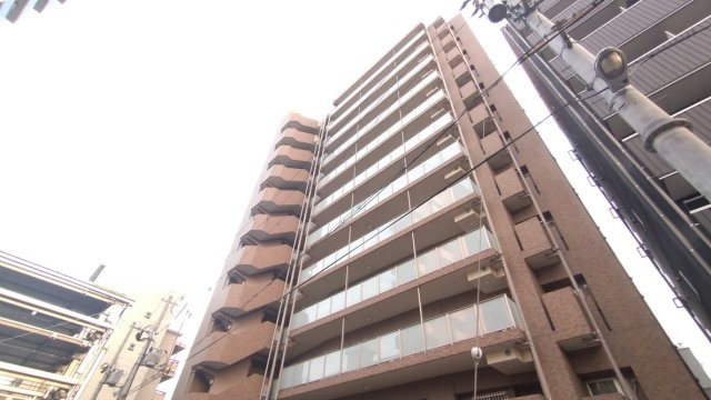 塚本駅前レジデンスの外観