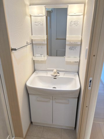 【独立洗面台】