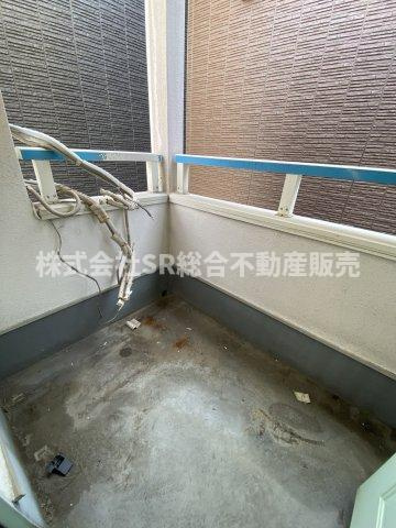 下小阪1丁目中古戸建のバルコニー|暖かな日差しのふりそそぐバルコニー
