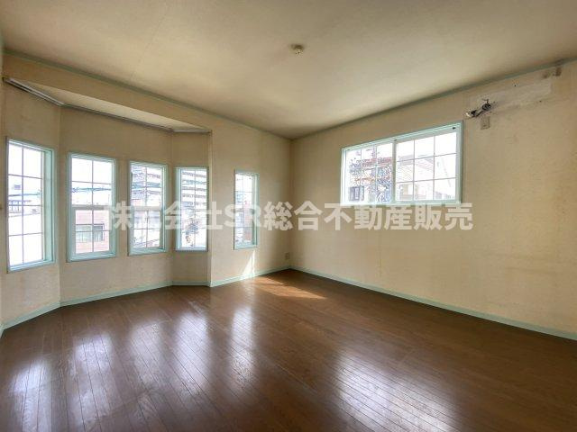 下小阪1丁目中古戸建の寝室|開放的な寝室です♪