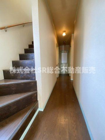 下小阪1丁目中古戸建の内装|当日予約も大歓迎です！土日祝、雨の日やお子様連れのお客様の送迎も可能ですのでお気になさらずお問合せ下さい。お仕事終わりのお時間にも柔軟に対応致しますのでお気軽にお申し付け下さいませ。