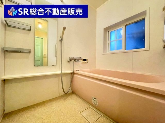 下小阪1丁目中古戸建の浴室|足を伸ばしてゆったりと浸かれます♪