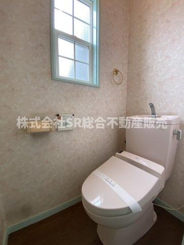 下小阪1丁目中古戸建のトイレ|温水洗浄便座もございます♪
