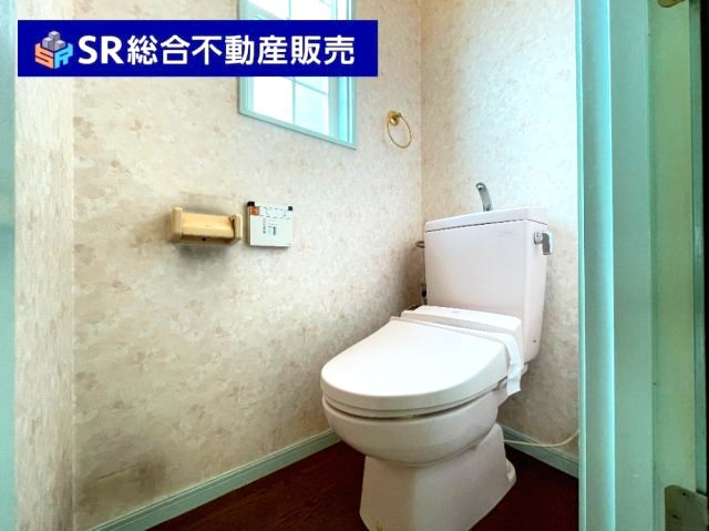 下小阪1丁目中古戸建のトイレ|温水洗浄便座もございます♪