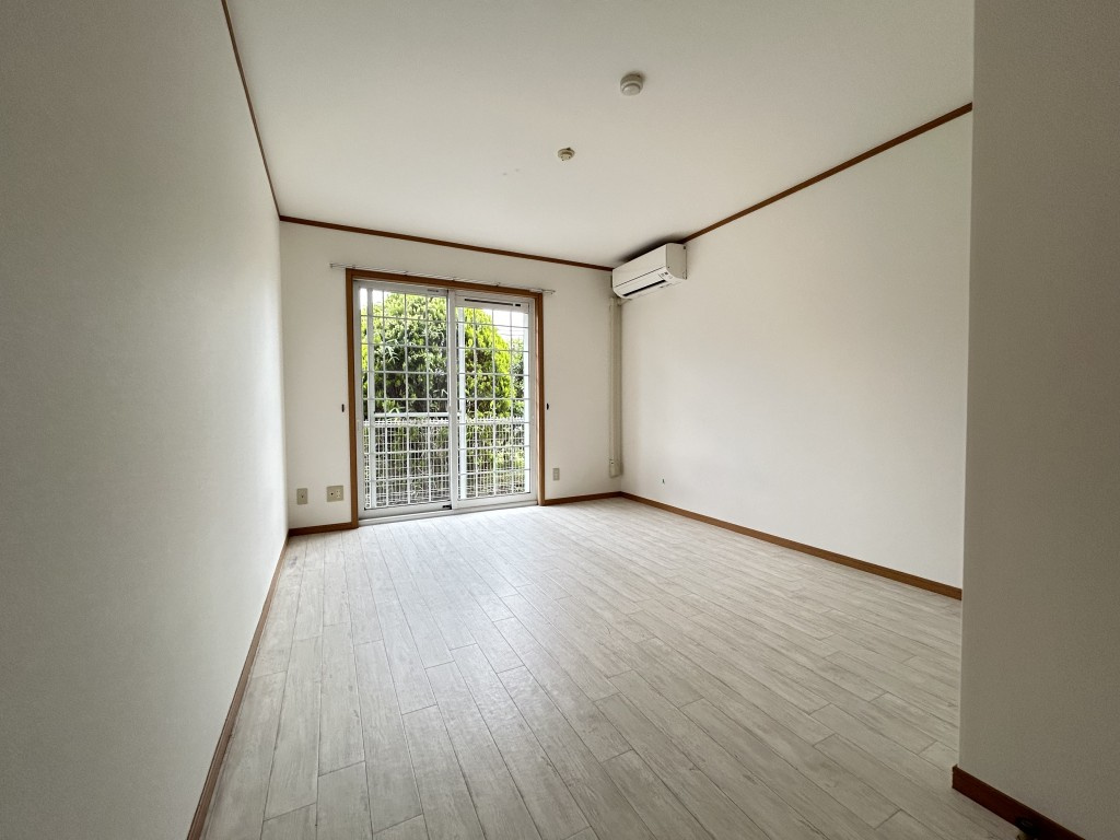 サンフローラ藤原の居間・リビング