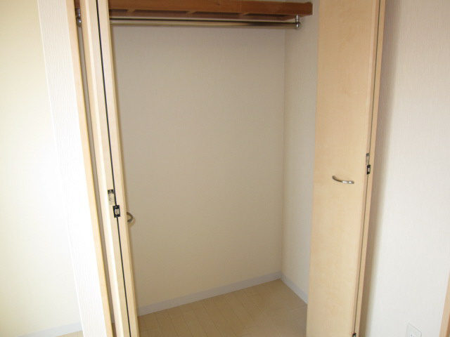 ヒューネット神戸元町通の収納