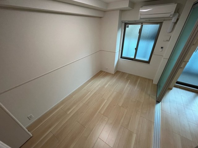 クラシェス深江の洋室