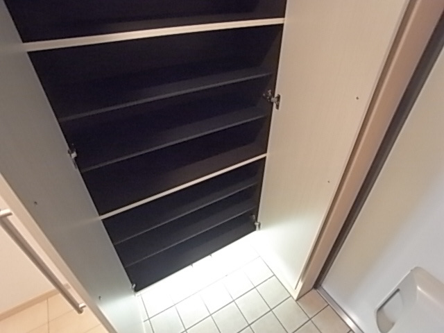 クロシェットⅠの玄関