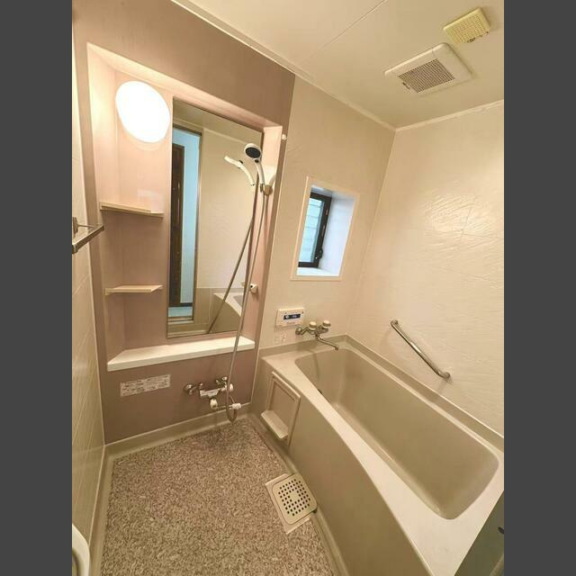 下山手通4丁目貸家の浴室