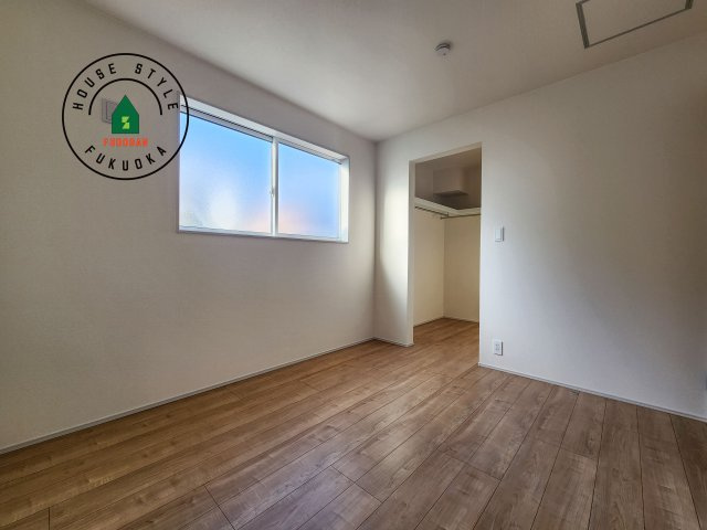 福岡市城南区荒江1丁目第1-2棟（2号棟）の子供部屋|穏やかな光が差し込む室内には、穏やかな時間が流れます。