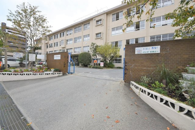 福岡市城南区荒江1丁目第1-2棟（1号棟）の周辺|城南小学校