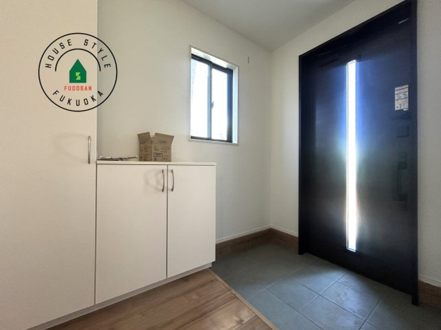 古賀市天神7丁目第5-2棟（2号棟）の内観：施工例|二重ロックでしっかり防犯対策ができます。