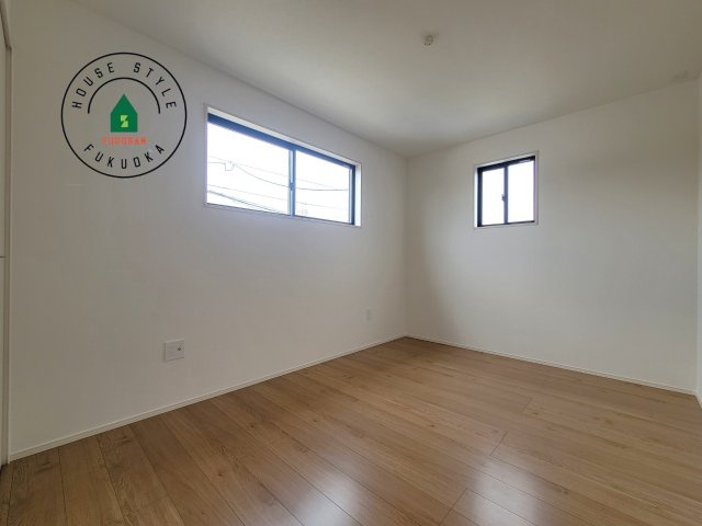 古賀市天神7丁目第5-2棟（1号棟）の内観：施工例|落ち着いた色調の洋室です。