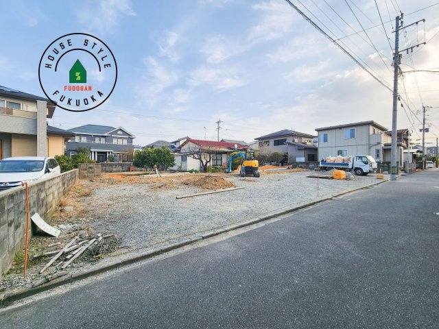 古賀市天神7丁目第5-2棟（1号棟）の前面道路含む現地写真|見学の時間などお気軽にお問い合わせ下さい。
