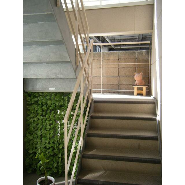 ハピネス西日暮里のその他共用部分|共用廊下