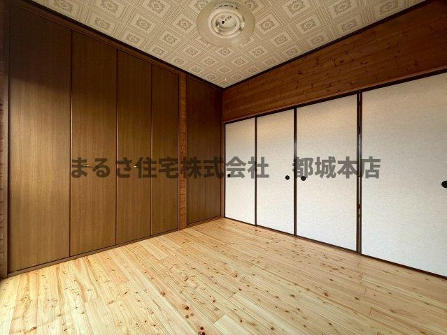 吉尾﨑田貸家の洋室