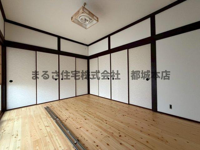 吉尾﨑田貸家の洋室