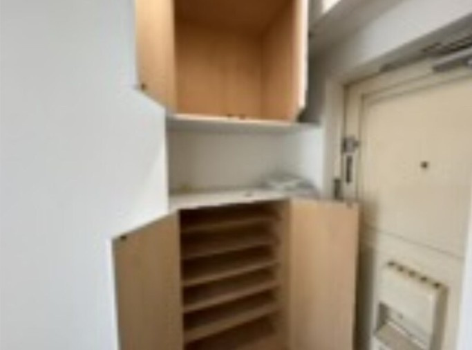 秀和高円寺レジデンスの玄関