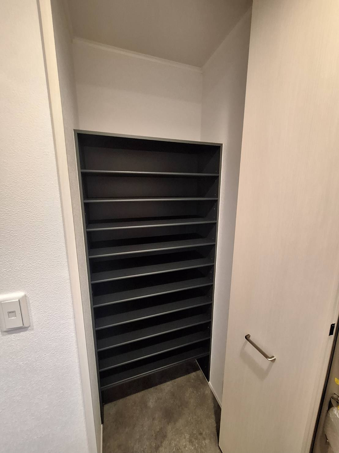 横濱ヒルズの玄関