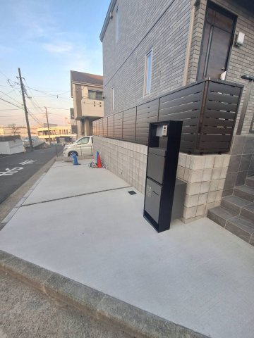 横濱ヒルズの駐車場