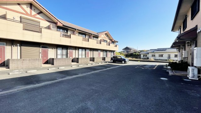 Rila奏　Aの駐車場