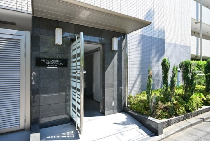 ヴィスタガーデン西荻窪のエントランス