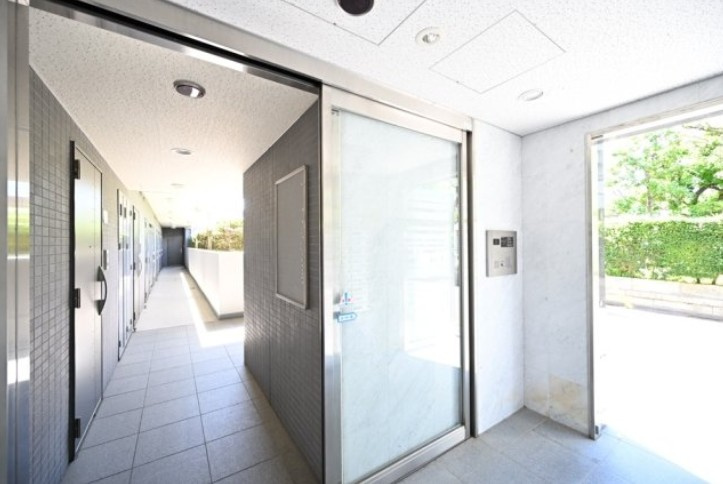 ヴィスタガーデン西荻窪のロビー