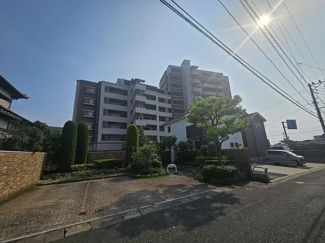 【外観】 | 徒歩2分のバス停から高速バスで天神へ直行できます。お探しの方に嬉しいペットOKのマンションです