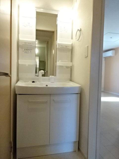 ニューグレイスの洗面所|洗面所