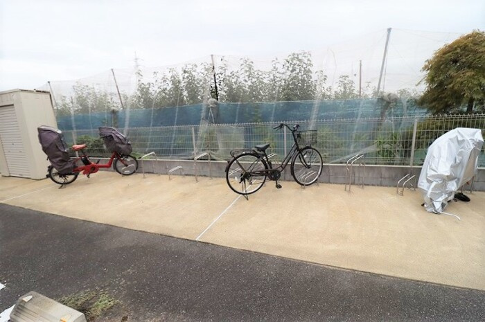 ペアのその他共用部分|駐輪場