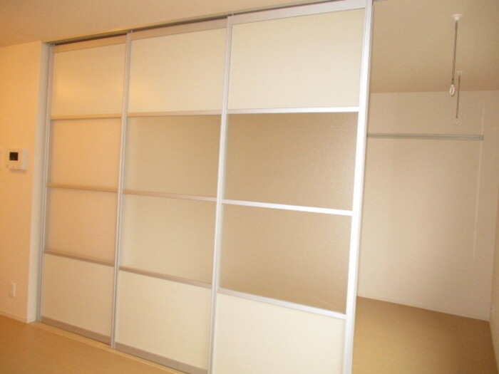 グリーンヒルズの収納|間仕切り ライトスルースクリーン