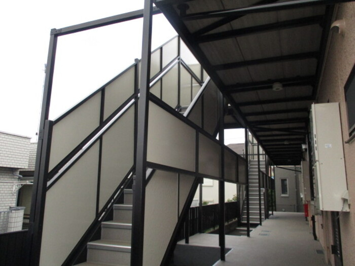 エミネンスの内装|共用階段