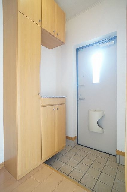 プロムナードＲの玄関|玄関