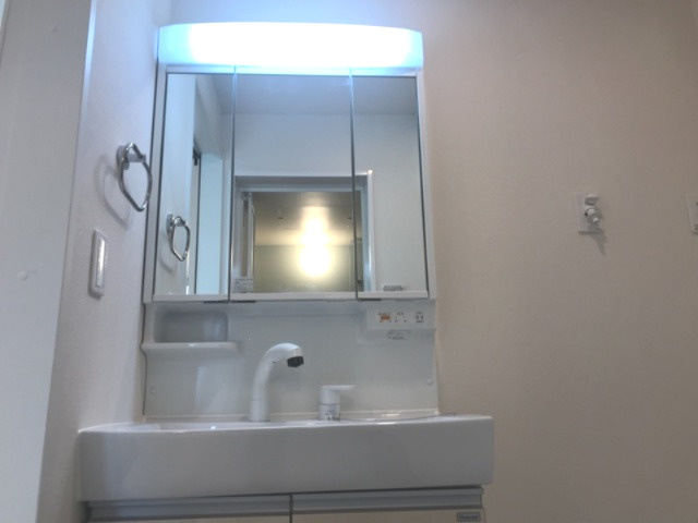 Felucaの独立洗面台