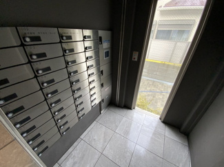 【その他共用部分】 | 宅配ボックスもあり便利です。