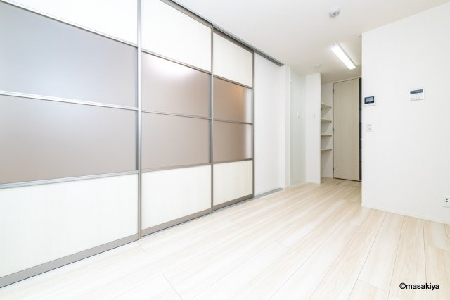 リヴェール中御所　Cの居間・リビング