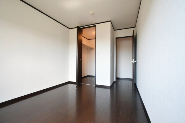 フレッツァ西宮堤町の洋室