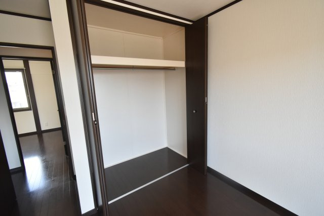 フレッツァ西宮堤町の収納