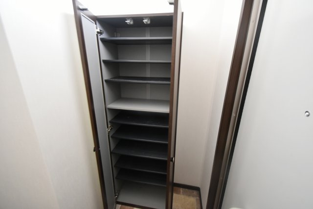 フレッツァ西宮堤町の収納