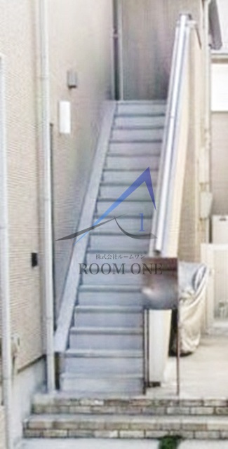 カサート井の頭のその他共用部分|共有階段です。
