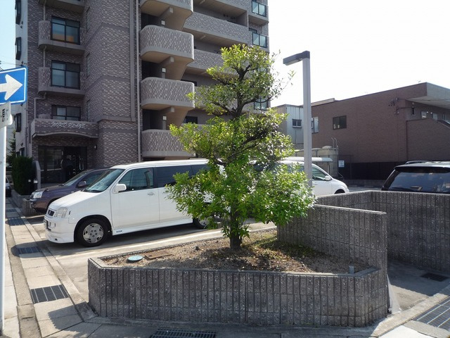 ノールプラージュの駐車場